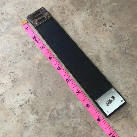 Vegan Leather Twist Lock Bracelet - Picture 4 of 5